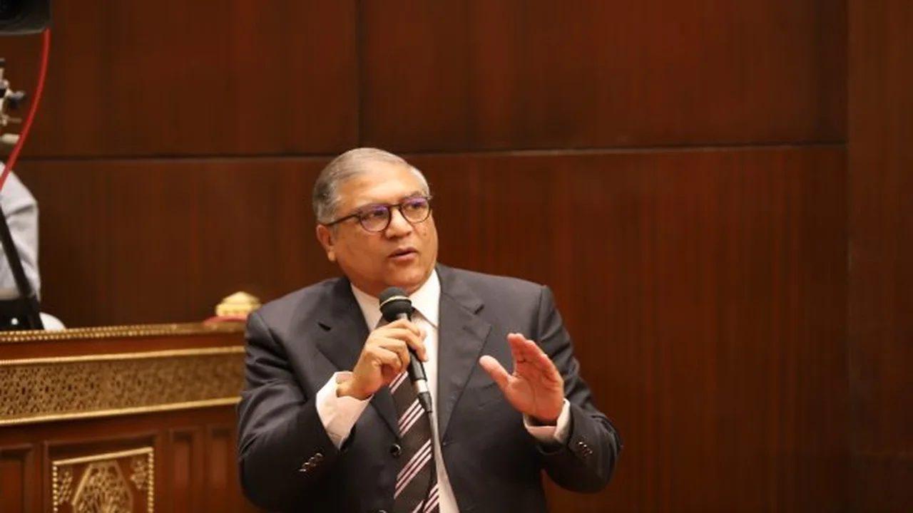 لجنة خارجية الشيوخ تشيد بدور مصر في تثبيت وقف إطلاق النار بالمنطقة